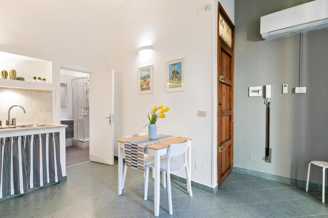 Ferienwohnung Stylish Flat Maqueda Palermo Exterior foto